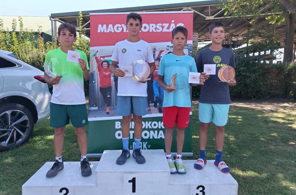 Az F12-es dobogó: Szűcs Milán, Rekedt-Nagy Zoltán, Kristyán Ádám és Szücs Vilmos (balról jobbra)