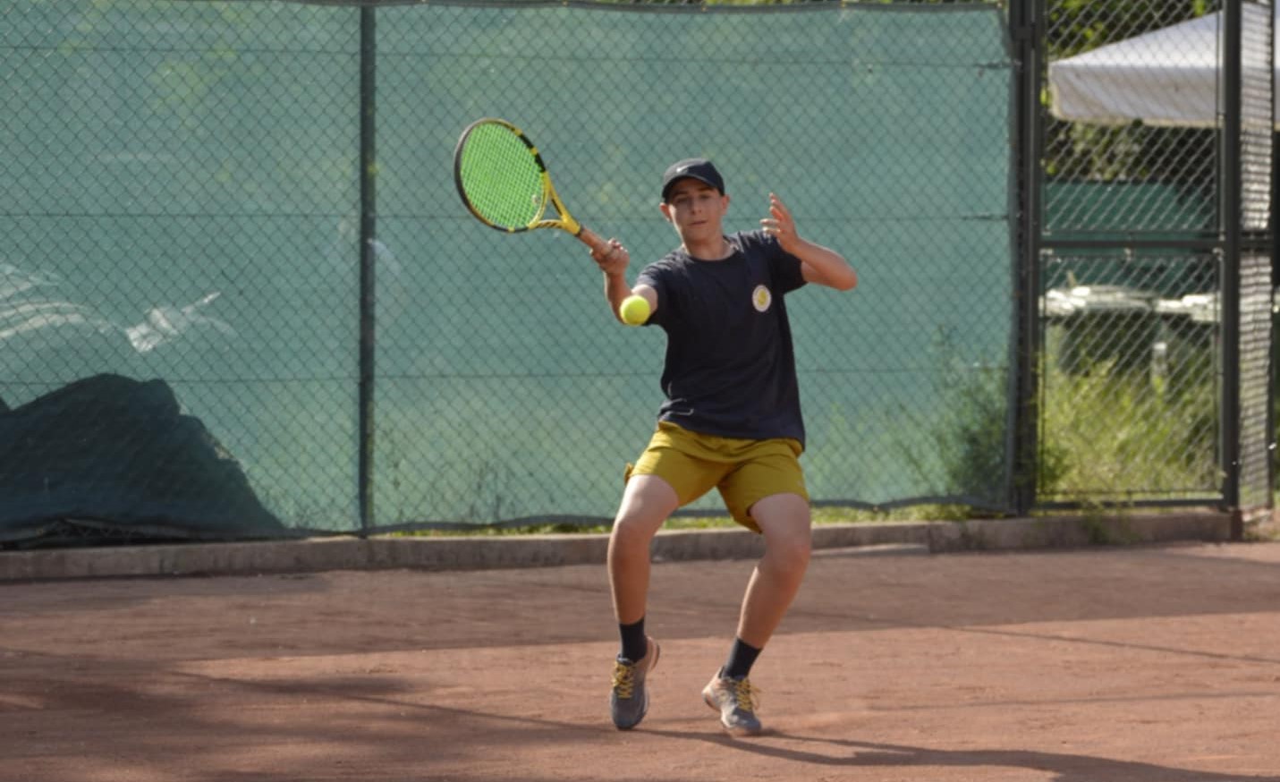 Szebeni Miklós tenyeresén finomítottak, a fonákján és a szerváján viszont sokat alakítottak